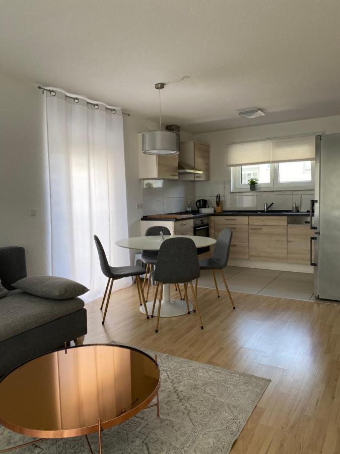 Gemuetliches City Apartment Friedrichshafen Bagian luar foto